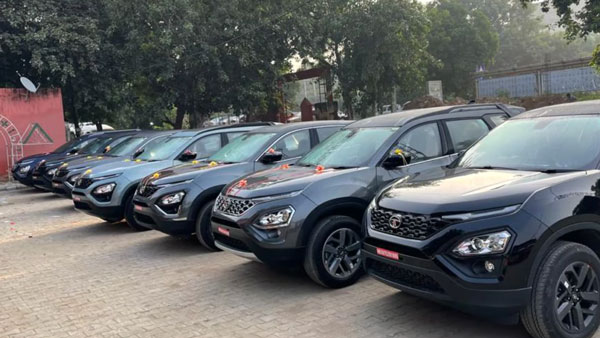 इस Tata Motors डीलर ने एक ही दिन में 106 कारों की डिलीवरी की