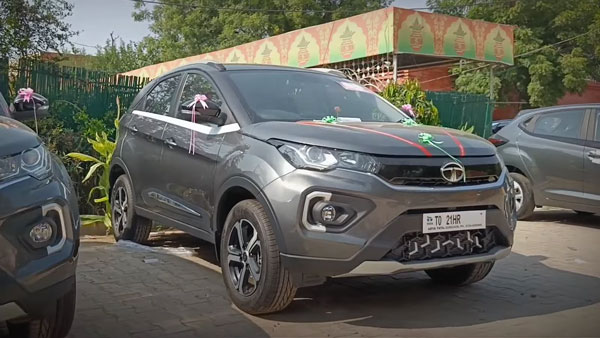 इस Tata Motors डीलर ने एक ही दिन में 106 कारों की डिलीवरी की