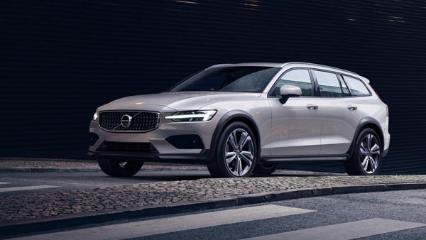 Volvo ने 4 लाख कारों को किया रिकाॅल, एयरबैग में पाई गई गड़बड़ी