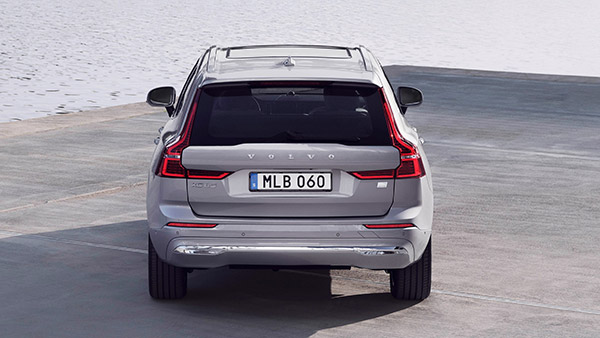 Volvo S90 और XC60 हाइब्रिड कारें हईं लाॅन्च, एडवांस फीचर्स से है लैस, जानें क्या है कीमत