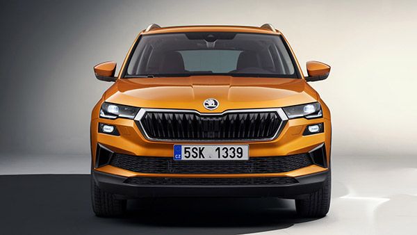 Skoda Karoq फेसलिफ्ट अंतरराष्ट्रीय बाजार में हुई पेश, जानें इंजन, फीचर्स और वैरिएंट की जानकारी