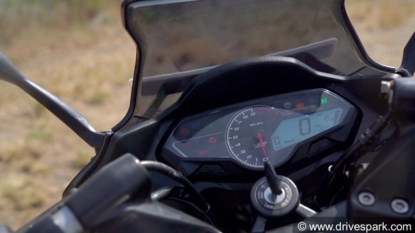 बजाज पल्सर एफ250 फीचर्स