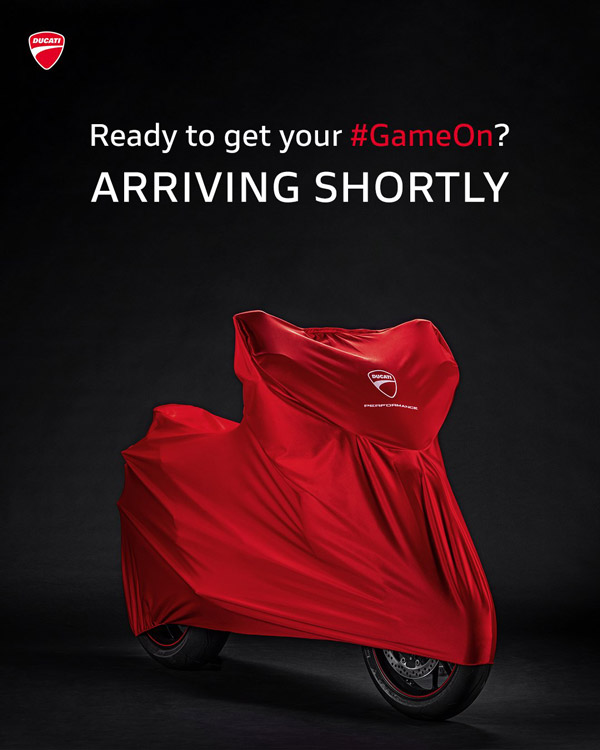 Ducati जल्द ला रही है धांसू बाइक, 950cc इंजन के साथ मिलेंगे शानदार फीचर्स से होगा लैस