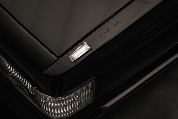 Hyundai Motor ने Heritage Series Grandeur सेडान का किया खुलासा, बेहतरीन रेट्रो लुक में हुई पेश Hyundai Motor ने Heritage Series Grandeur सेडान का किया खुलासा, बेहतरीन रेट्रो लुक में हुई पेश