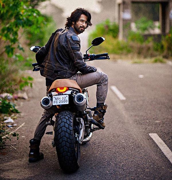 शाहिद कपूर से सूर्या तक, सिनेमा जगत के इन हस्तियों के पास है लाखों की Ducati बाइक