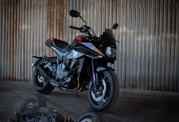 2022 Suzuki Katana से उठा पर्दा, नए फीचर्स और रंग में पेश हुई बाइक