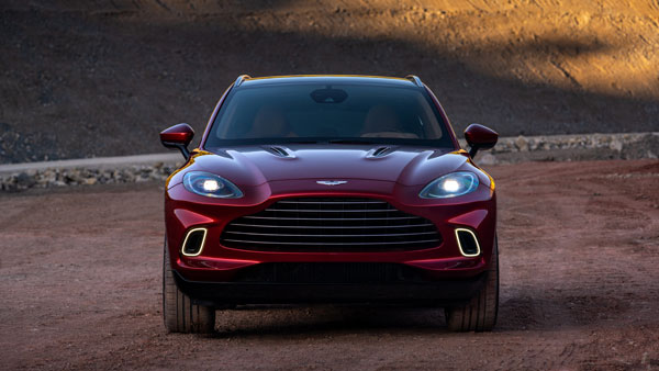 Luxury Cars Launched in 2021: इस साल इन लग्जरी कारों ने बाजार में दी दस्तक, देखें लिस्ट