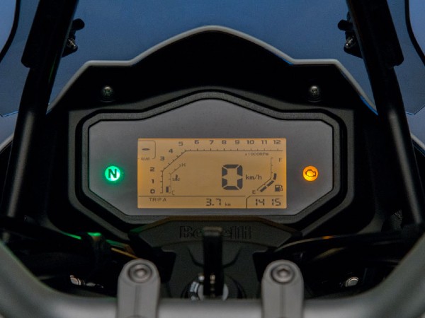 नई Benelli TRK 251 का टीजर हुआ जारी, जल्द होने वाली है भारत में लॉन्च