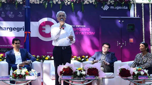 Magenta ने मुंबई में खोला पब्लिक ईवी चार्जिंग स्टेशन, और भी स्टेशन खोलने की है योजना Magenta ने मुंबई में खोला पब्लिक ईवी चार्जिंग स्टेशन, और भी स्टेशन खोलने की है योजना