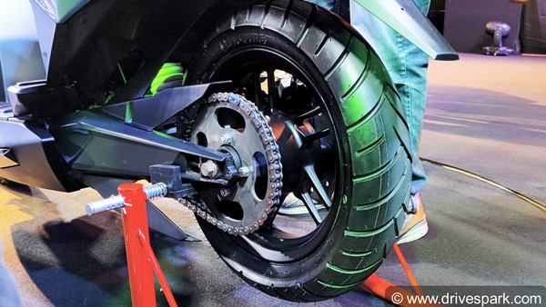 सिंपल एनर्जी के इलेक्ट्रिक स्कूटरों का थर्मल सिस्टम तैरार करेंगे आईआईटी इंदौर के इंजिनियर्स