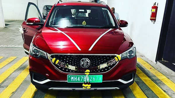 एक्टर स्वप्निल जोशी ने पत्नि को गिफ्ट की MG की इलेक्ट्रिक एसयूवी, जानिए क्या है कीमत और रेंज एक्टर स्वप्निल जोशी ने पत्नि को गिफ्ट की MG की इलेक्ट्रिक एसयूवी, जानिए क्या है कीमत और रेंज