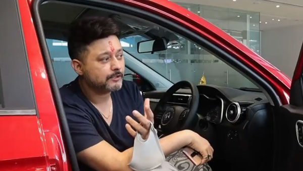 एक्टर स्वप्निल जोशी ने पत्नि को गिफ्ट की MG की इलेक्ट्रिक एसयूवी, जानिए क्या है कीमत और रेंज एक्टर स्वप्निल जोशी ने पत्नि को गिफ्ट की MG की इलेक्ट्रिक एसयूवी, जानिए क्या है कीमत और रेंज