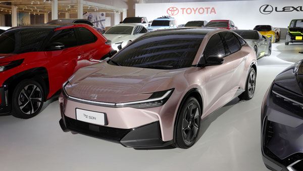 Toyota Motor लॉन्च करेगी 16 इलेक्ट्रिक कार्स, Lexus 2030 तक हो जाएगी ऑल-इलेक्ट्रिक
