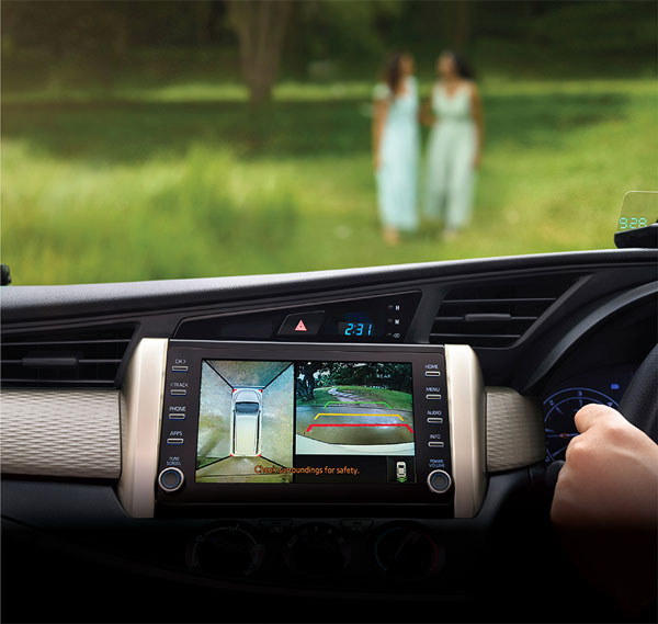 Toyota Innova Crysta के लिमिटेड एडिशन का नया TVC हुआ जारी, दिखाए गए 2 खास फीचर्स