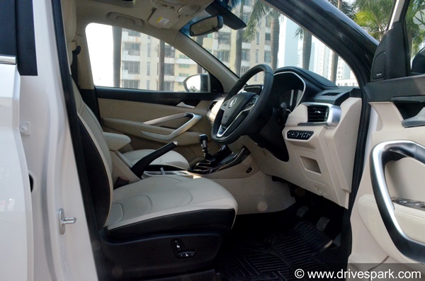 MG Hector SUV का पेट्रोल-DCT वेरिएंट हुआ बंद, अब सिर्फ पेट्रोल-CVT विकल्प में होगी उपलब्ध