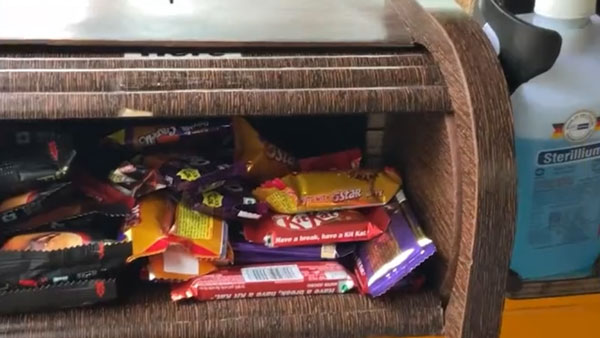 चेन्नई के इस ऑटो ड्राइवर का ऑटो-रिक्शा है अजूबा, आनंद महिंद्रा ने कहा- मैनेजमेंट के स्टूडेंट्स इनसे खीखें चेन्नई के इस ऑटो ड्राइवर का ऑटो-रिक्शा है अजूबा, आनंद महिंद्रा ने कहा- मैनेजमेंट के स्टूडेंट्स इनसे खीखें