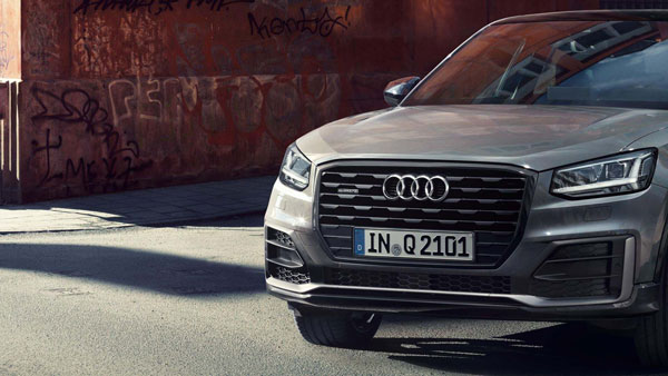 एक्टर सौरभ शुक्ला के घर आई Audi की ये शानदार SUV, इतनी है कीमत