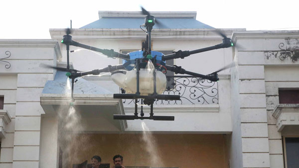 ड्रोन से आपके घर तक सामान पहुंचाएगी ये डिलीवरी कंपनी, इन 4 शहरों में जल्द शुरू होगी सर्विस ड्रोन से आपके घर तक सामान पहुंचाएगी ये डिलीवरी कंपनी, इन 4 शहरों में जल्द शुरू होगी सर्विस