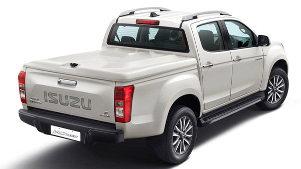 Toyota Hilux vs Isuzu D-Max V-Cross: दोनों पिकअप ट्रक में कौन है ज्यादा दमदार, देखें तुलना