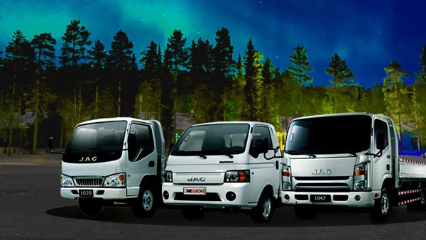 पाकिस्तानी ऑटोमोबाइल बाजार को लग सकता है बड़ा झटका, सरकार बढ़ाने वाली है टैक्स