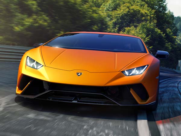Lamborghini Sales 2021: लेम्बोर्गिनी कारों की बिक्री का रिकाॅर्ड टूटा, पिछले साल बेची 8,405 कारें