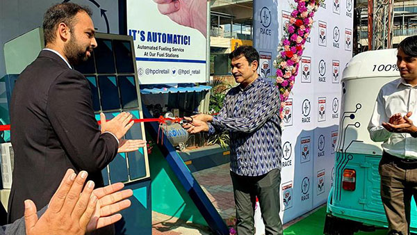 RACEnergy ने हिंदुस्तान पेट्रोलियम से मिलाया हाथ, हैदराबाद में बनाया पहला बैटरी स्वैप स्टेशन