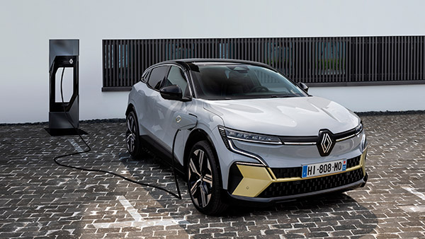 Renault 2030 तक यूरोप में बनना चाहती इलेक्ट्रिक कार निर्माता कंपनी, जानें क्या है योजना