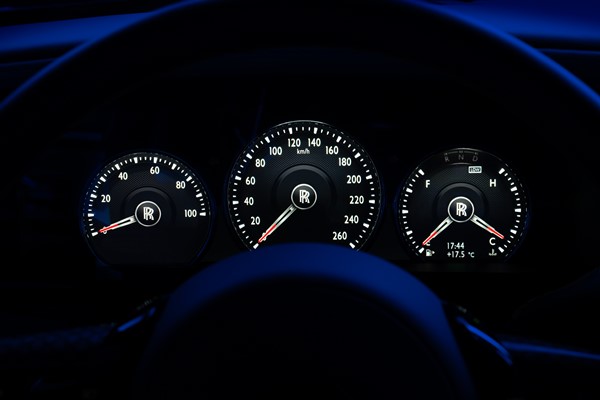 Rolls Royce Ghost Black Badge भारत में की जाएगी लॉन्च, जानें क्या है खास इस लग्जरी सेडान में