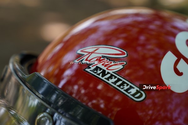 Royal Enfield Limited Edition हेलमेट रिव्यू: नजर आती है कंपनी की 120 सालों पुरानी विरासत
