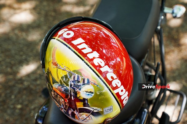 Royal Enfield Limited Edition हेलमेट रिव्यू: नजर आती है कंपनी की 120 सालों पुरानी विरासत