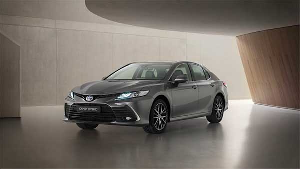 Toyota Camry को जल्द किया जाएगा भारत में लॉन्च, कंपनी ने जारी किया नया टीजर वीडियो