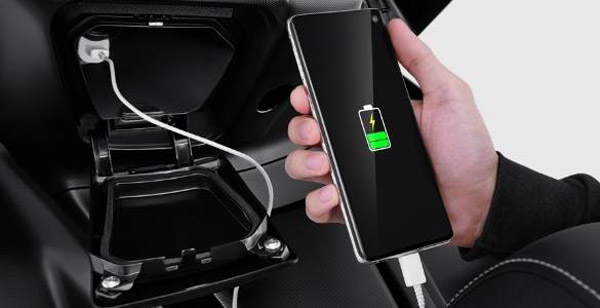 अपडेटेड 2022 Yamaha Aerox 155 स्पोर्टी स्कूटर हुआ लॉन्च, जानें कंपनी ने क्या किए बदलाव