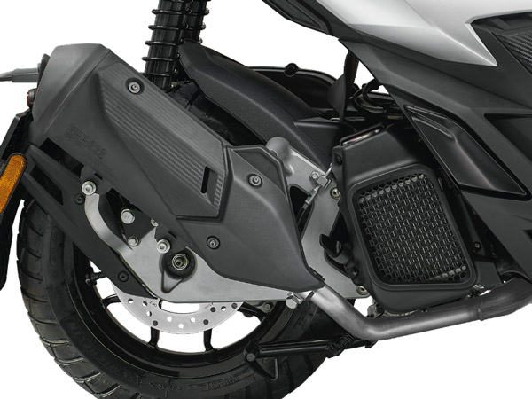 यह है Aprilia की पहली एडवेंचर स्कूटर, कंपनी ने पेश की नई SR GT 200, जानें क्या है खास