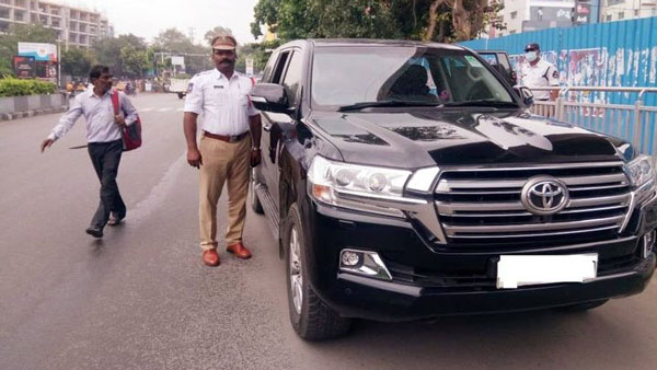 इस शहर में ट्रैफिक चालान के भुगतान पर मिल रही है भारी छूट, दोपहिया चालकों का 75% जुर्माना माफ इस शहर में ट्रैफिक चालान के भुगतान पर मिल रही है भारी छूट, दोपहिया चालकों का 75% जुर्माना माफ