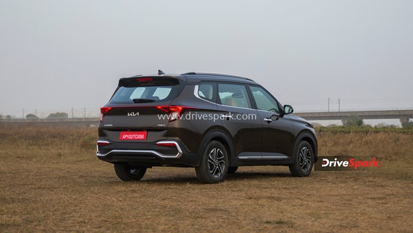 Kia Carens MPV डीलरशिप पर पहुंचना हुई शुरू, इस माह भारतीय बाजार में हो सकती है लॉन्च