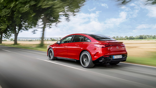 Mercedes-AMG EQE इलेक्ट्रिक सेडान का हुआ खुलासा, बेहतरीन परफॉर्मेंस के साथ स्टाइल का मेल