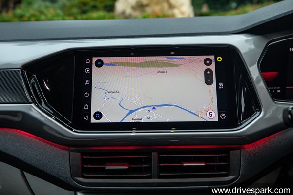 कारों में मिलने वाले ये 10 फीचर्स हर वेरिएंट में होने चाहिए स्टैंडर्ड, जानें कौन से फीचर्स हैं लिस्ट में