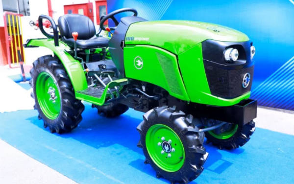 भारत से मेक्सिको निर्यात की जाएगी ये इलेक्ट्रिक ट्रैक्टर, खेती को बनाएगी प्रदूषण मुक्त भारत से मेक्सिको निर्यात की जाएगी ये इलेक्ट्रिक ट्रैक्टर, खेती को बनाएगी प्रदूषण मुक्त