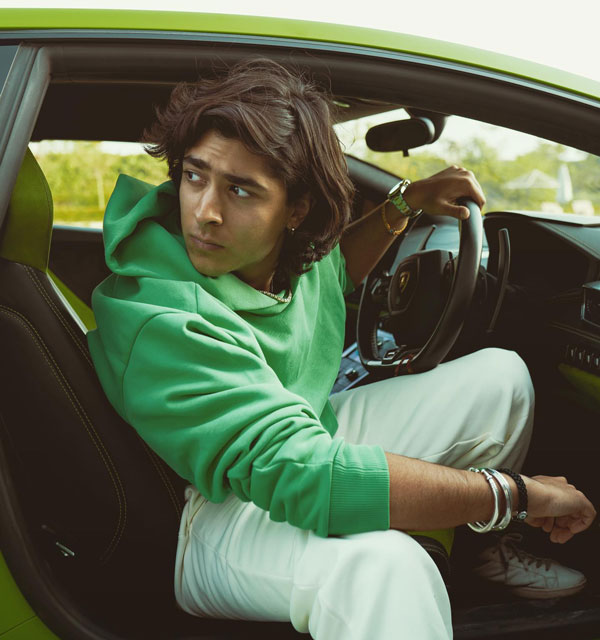 शूटर Vivaan Kapoor की Lamborghini Huracan का कटा चालान, 5,000 रुपये का भरा जुर्माना