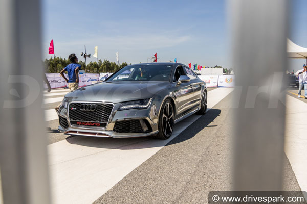 2022 के लिए VROOM Drag रेस आई वापस: जानें भारत में सबसे बड़े ड्रैग मीट के बारे में 2022 के लिए VROOM Drag रेस आई वापस: जानें भारत में सबसे बड़े ड्रैग मीट के बारे में