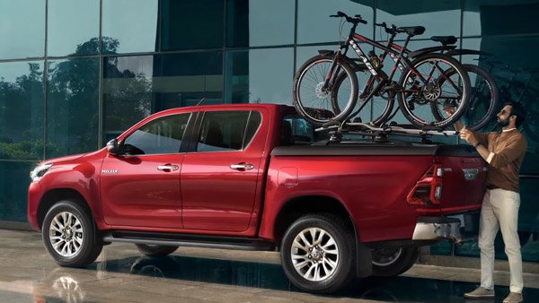 Toyota Hilux पिकअप ट्रक की बुकिंग अस्थाई रूप से हुई बंद, जानें क्या है बुकिंग बंद करने का कारण