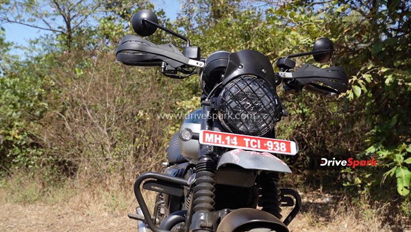 Yezdi Scrambler Review: कम कीमत में है एक दमदार स्क्रैम्बलर बाइक, लुक के साथ परफार्मेंस भी है बेहतर