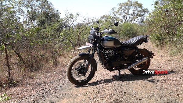 Yezdi Scrambler Review: कम कीमत में है एक दमदार स्क्रैम्बलर बाइक, लुक के साथ परफार्मेंस भी है बेहतर