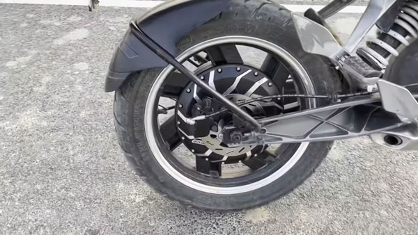 KTM Duke बाइक को बनाया इलेक्ट्रिक मोटरसाइकिल, 140 किमी/घंटा है इसकी टॉप-स्पीड