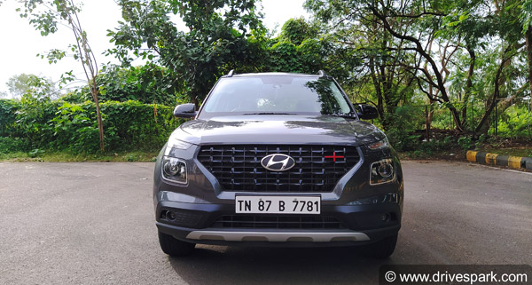 Hyundai Creta व Venue के कुछ वैरिएंट की बुकिंग की गयी बंद, जानें क्या है कारण