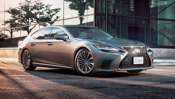 Lexus ने 5वीं वर्षगांठ पर ग्राहकों के लिए पेश किए शानदार ऑफर्स, जानें क्या मिलने वाला है