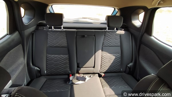 Nissan Magnite के 7-सीटर वर्जन लाने पर कंपनी कर रही विचार, जानें क्या होंगे बदलाव