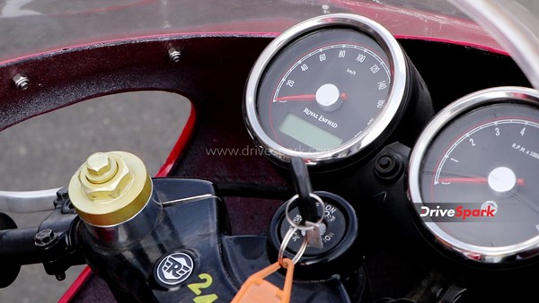 Royal Enfield Continental GT-R650 और GT Cup: Royal Enfield रेट्रो रेसिंग एक बार फिर आई वापस
