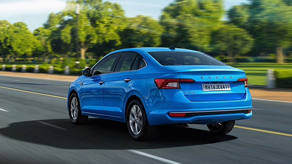 Skoda Slavia के हर वेरिएंट में मिलते हैं बेहतरीन फीचर्स, जानें वेरिएंट के अनुसार फीचर्स व कीमत