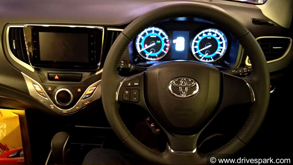 नई Toyota Glanza की बुकिंग हुई शुरू, जानें वैरिएंट, इंजन, गियरबॉक्स, माइलेज जानकारी